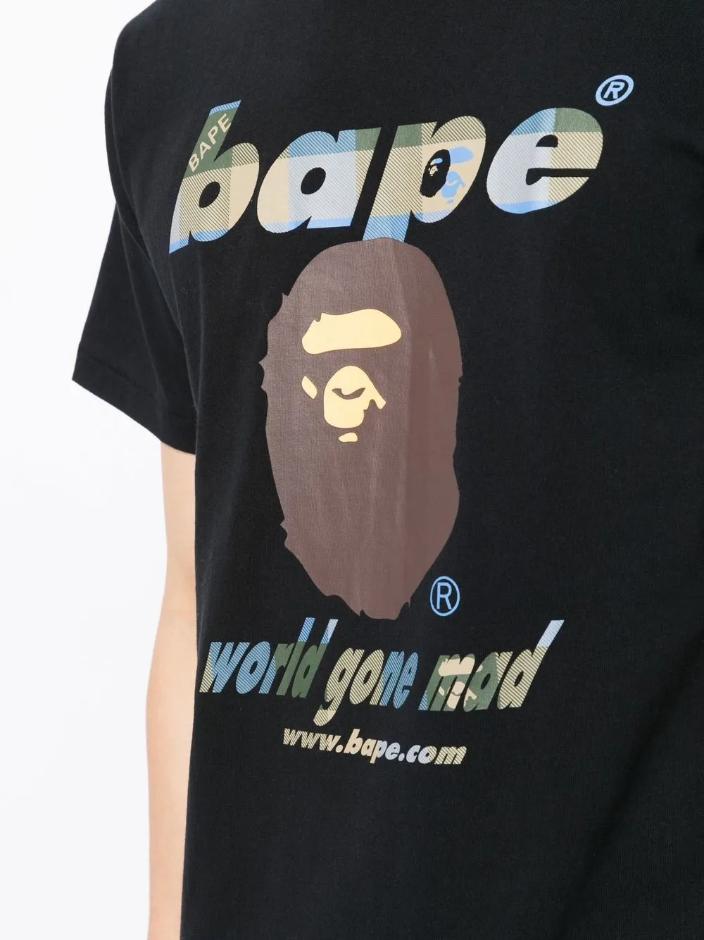 A BATHING APE® graphic-print short-sleeve T-shirt