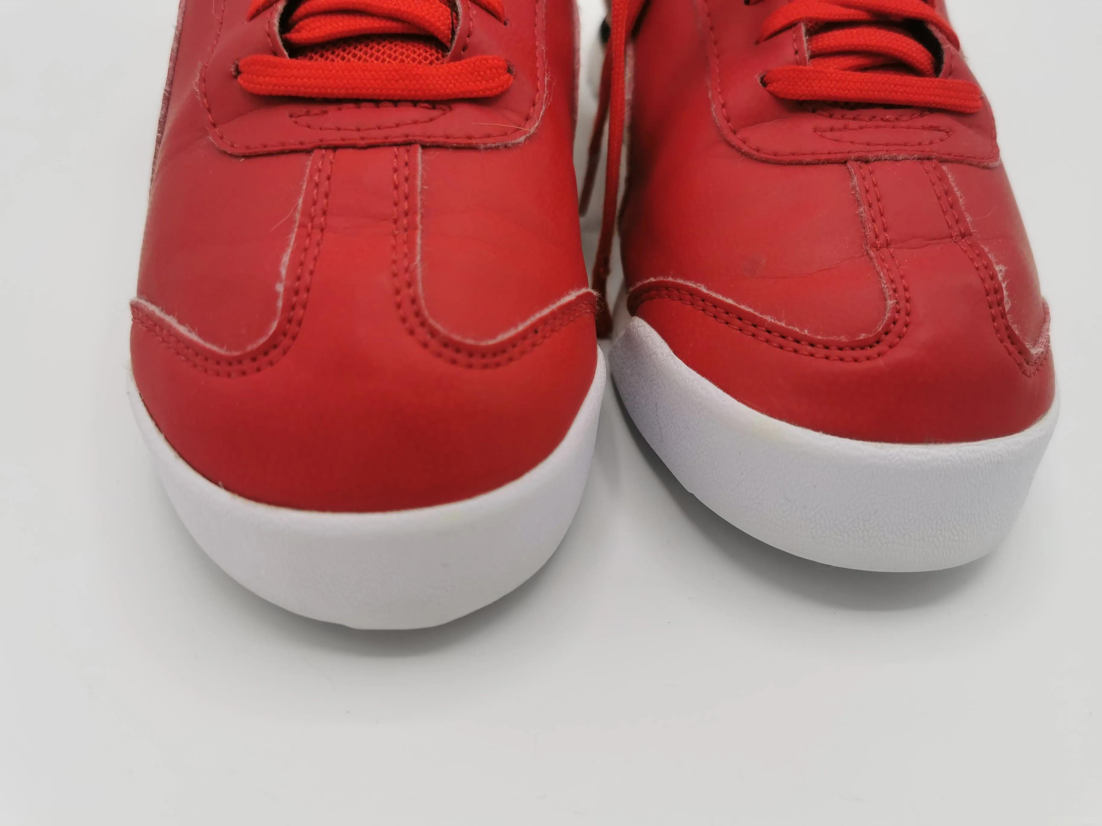 BOY SIZE 4 YOUTH JUNIOR - PUMA, Ferrari Running Shoes EUC B59