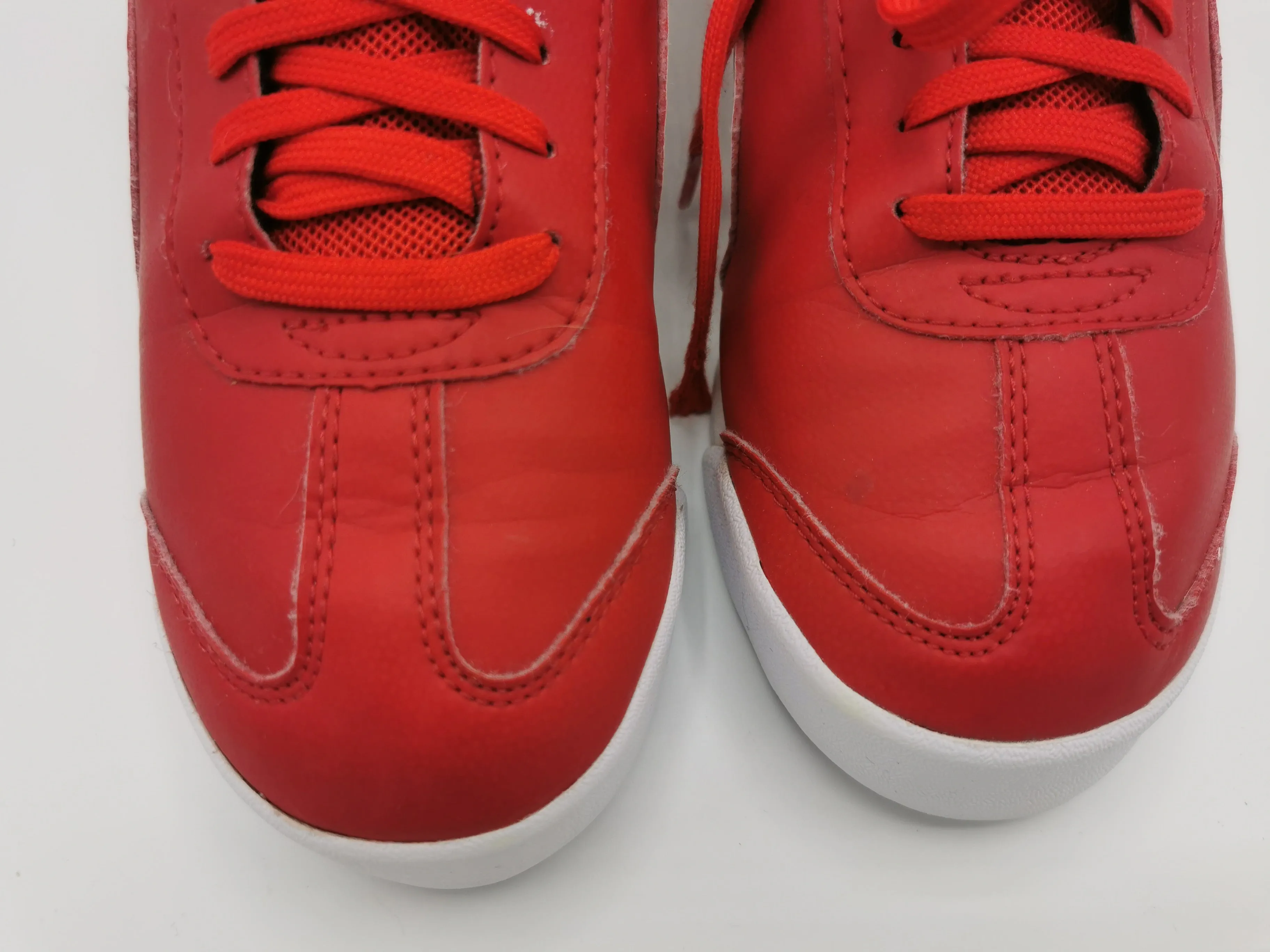 BOY SIZE 4 YOUTH JUNIOR - PUMA, Ferrari Running Shoes EUC B59