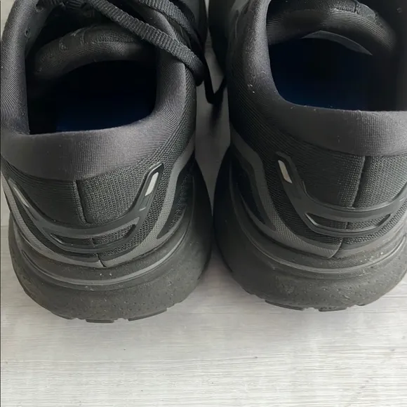 Brooks Adrenaline Men's Black Running Shoes 9.5 Extra Wide (4E)