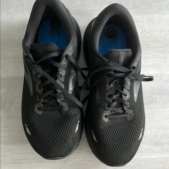 Brooks Adrenaline Men's Black Running Shoes 9.5 Extra Wide (4E)