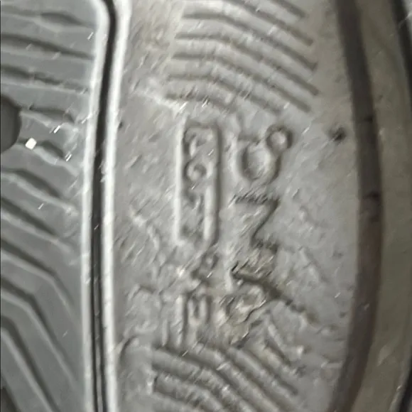 Brooks Adrenaline Men's Black Running Shoes 9.5 Extra Wide (4E)