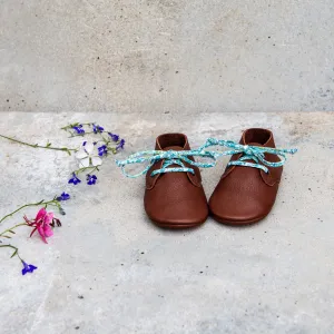 CHESTNUT TRAVELLERS WITH LIBERTY PRINT LACES