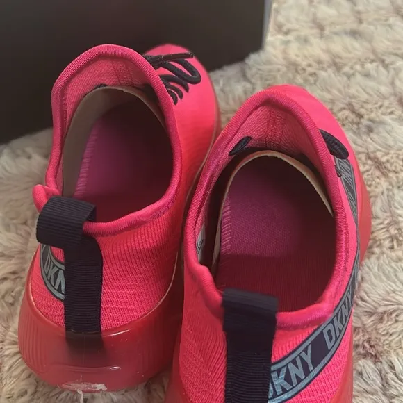 DKNY Hot Pink Girls Sneakers size 4