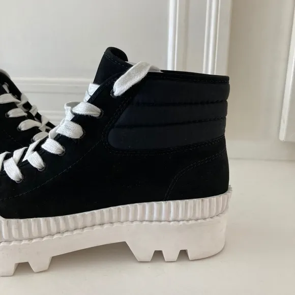 Dolce Vita Anthropologie High Top Black Suede Platform Sneakers Sz 9.5