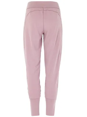 Enjoy Pants (moment)