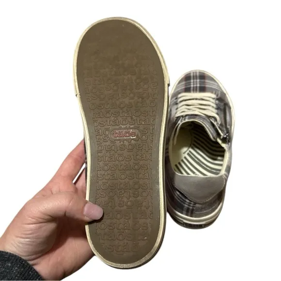 EUC - Taos Z-Soul Sneakers Gray plaid - Size 9