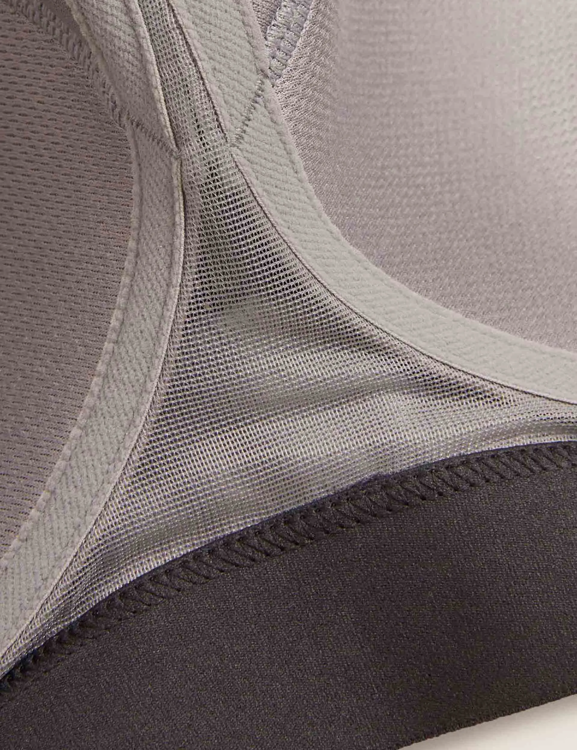 Freedom To Move High Impact Sports Bra A-E - Black Mix