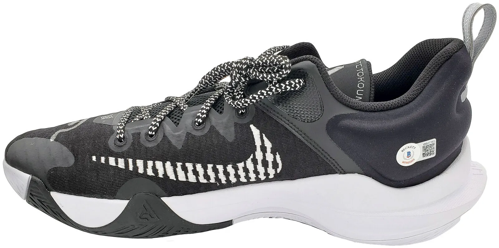 GIANNIS ANTETOKOUNMPO AUTOGRAPHED BLACK NIKE SHOES 12 PAIR BECKETT 197429