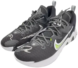 GIANNIS ANTETOKOUNMPO AUTOGRAPHED BLACK NIKE SHOES 12 PAIR BECKETT 197429
