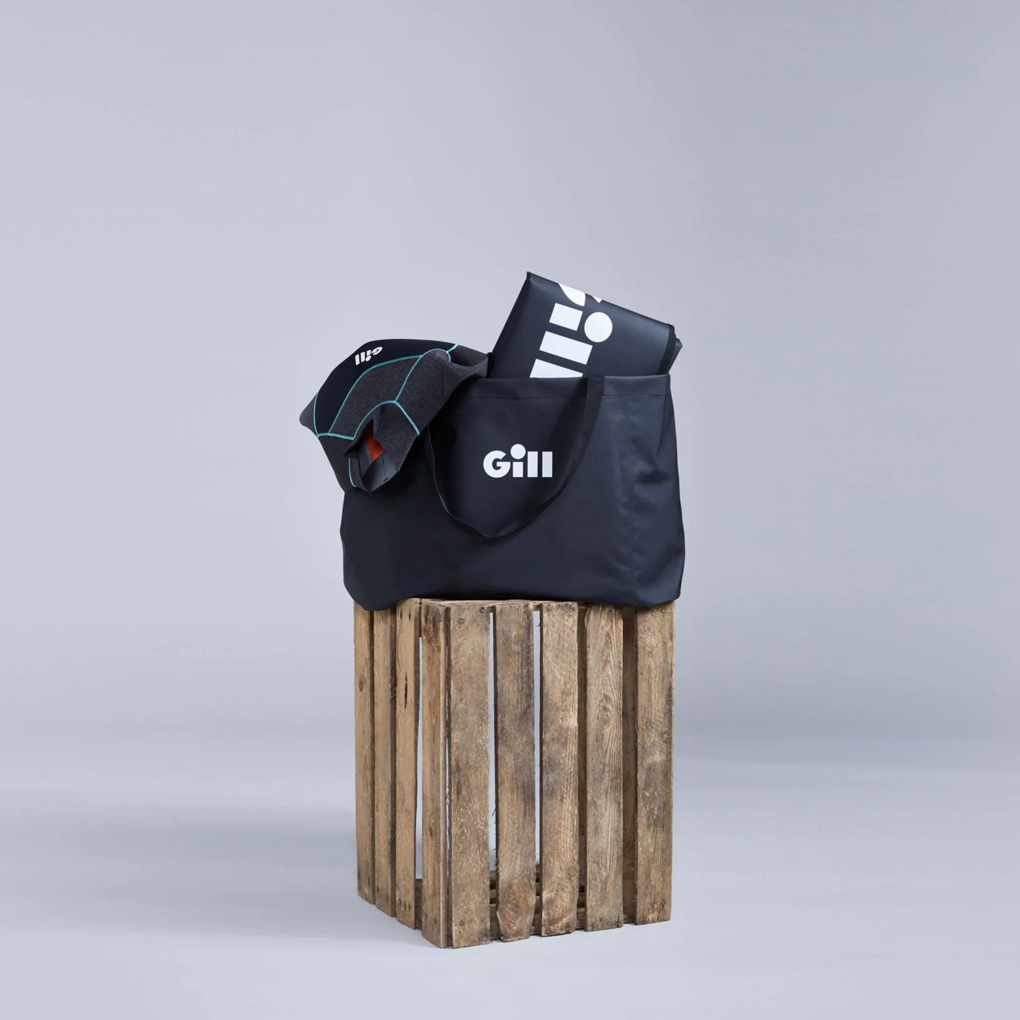 Gill Changing Mat & Wet Bag Black 1 Size