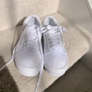 Girls White‎ Vans Sneakers Size 3