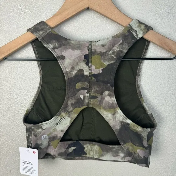 Lululemon NWT Tough Train High-Neck Sports Bra