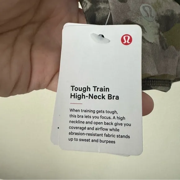 Lululemon NWT Tough Train High-Neck Sports Bra