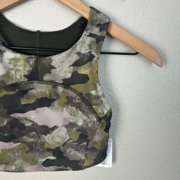 Lululemon NWT Tough Train High-Neck Sports Bra