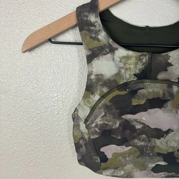 Lululemon NWT Tough Train High-Neck Sports Bra