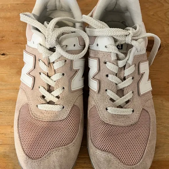 NEW BALANCE 574 girls pink sneakers size 5
