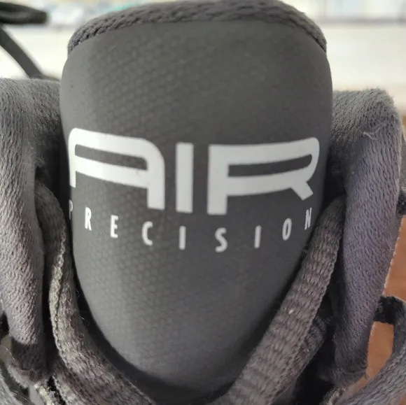 Nike Air &quot;Precision&quot; Wolf Grey/Black Basketball/Casual Sneakers. Size 8.