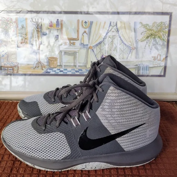 Nike Air &quot;Precision&quot; Wolf Grey/Black Basketball/Casual Sneakers. Size 8.