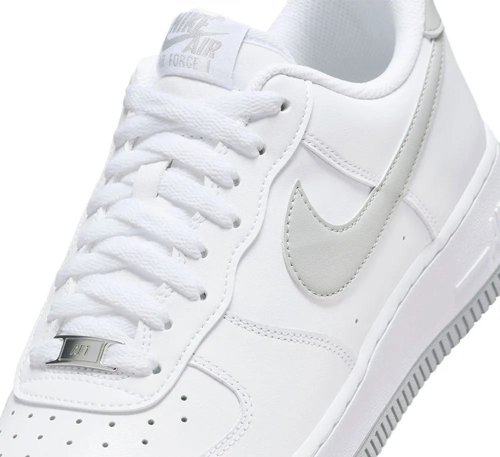 NIKE AIR FORCE 1 '07