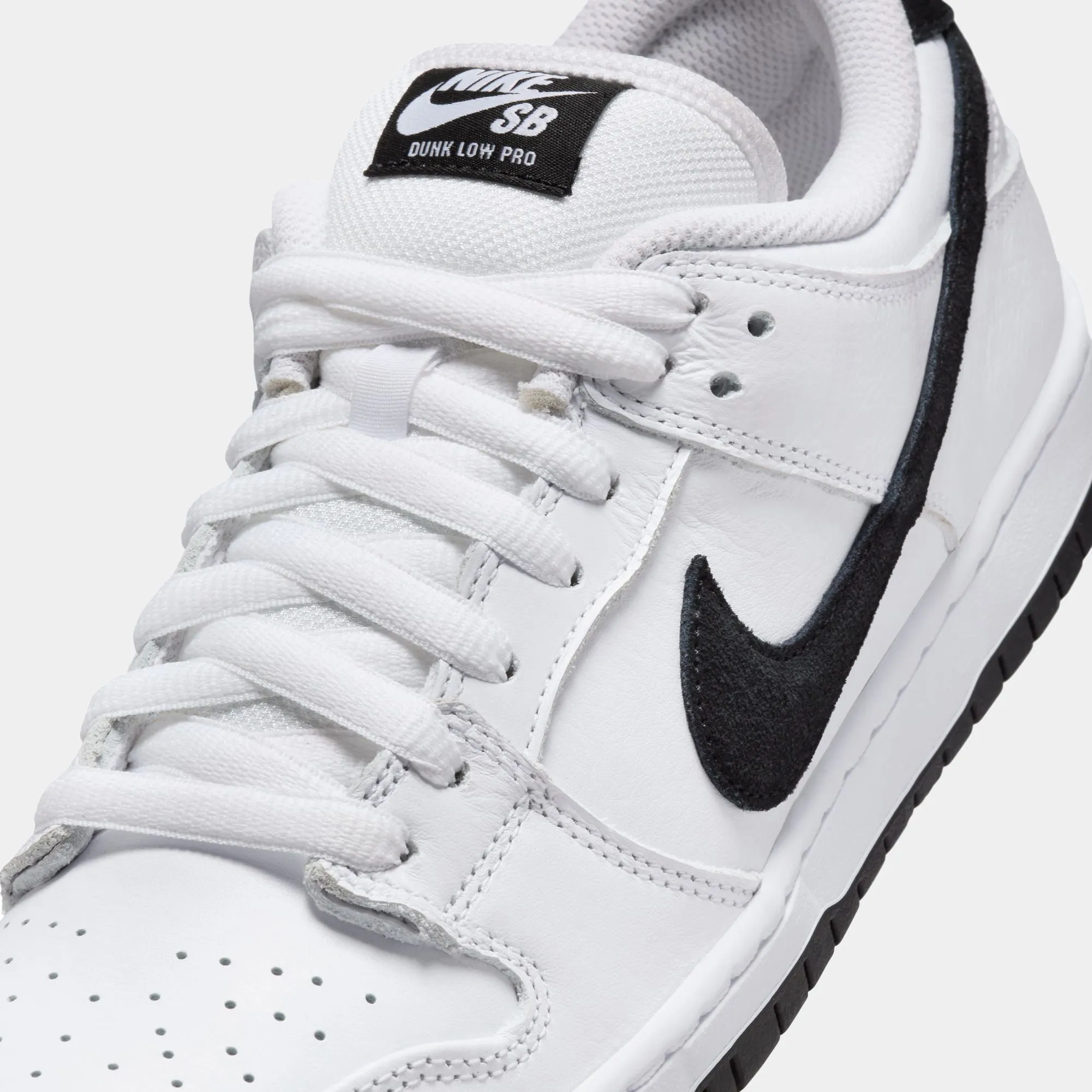 NIKE SB DUNK LOW PRO - WHITE/BLACK