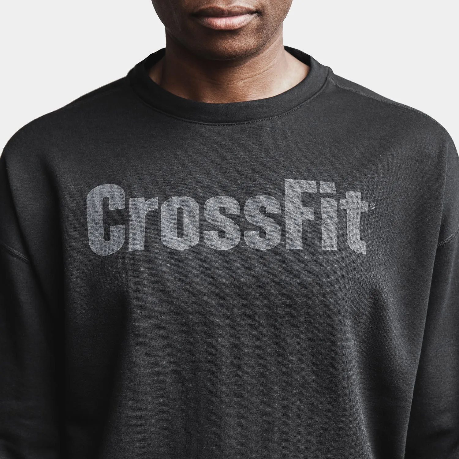 NOBULL - WOMEN'S CROSSFIT CREW SWEATSHIRT - BLACK