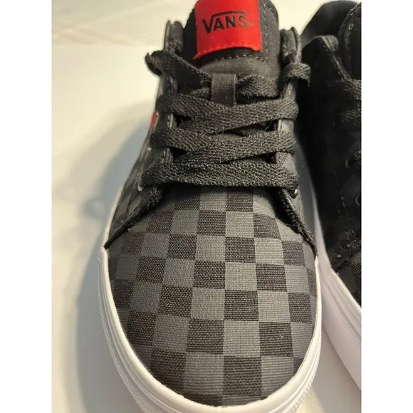 NWOT - Vans Seldan Checkerboard Lace Up Sneakers Black Red Youth Size 3.5
