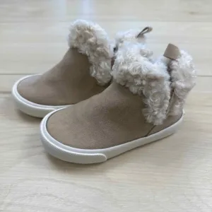 Old Navy FOOTWEAR