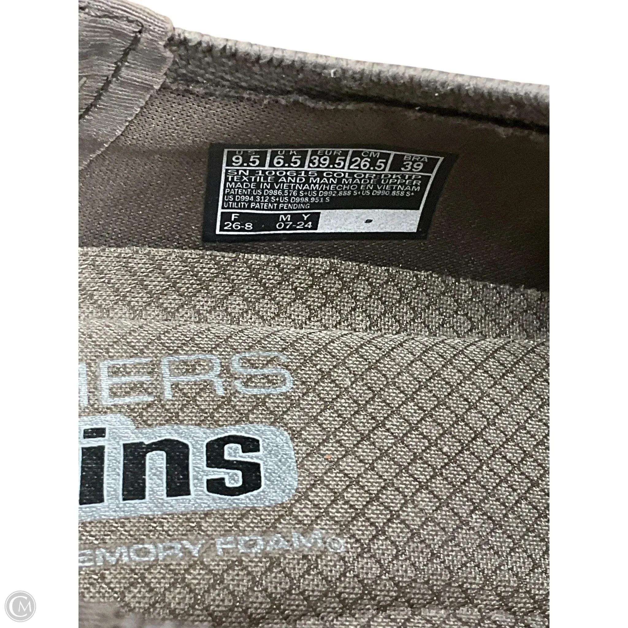 Shoes Sneakers By Skechers In Taupe, Size: 9.5