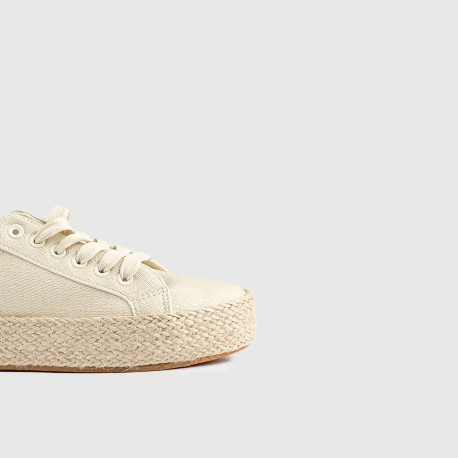 Soft Style Foster Light Gold 01475