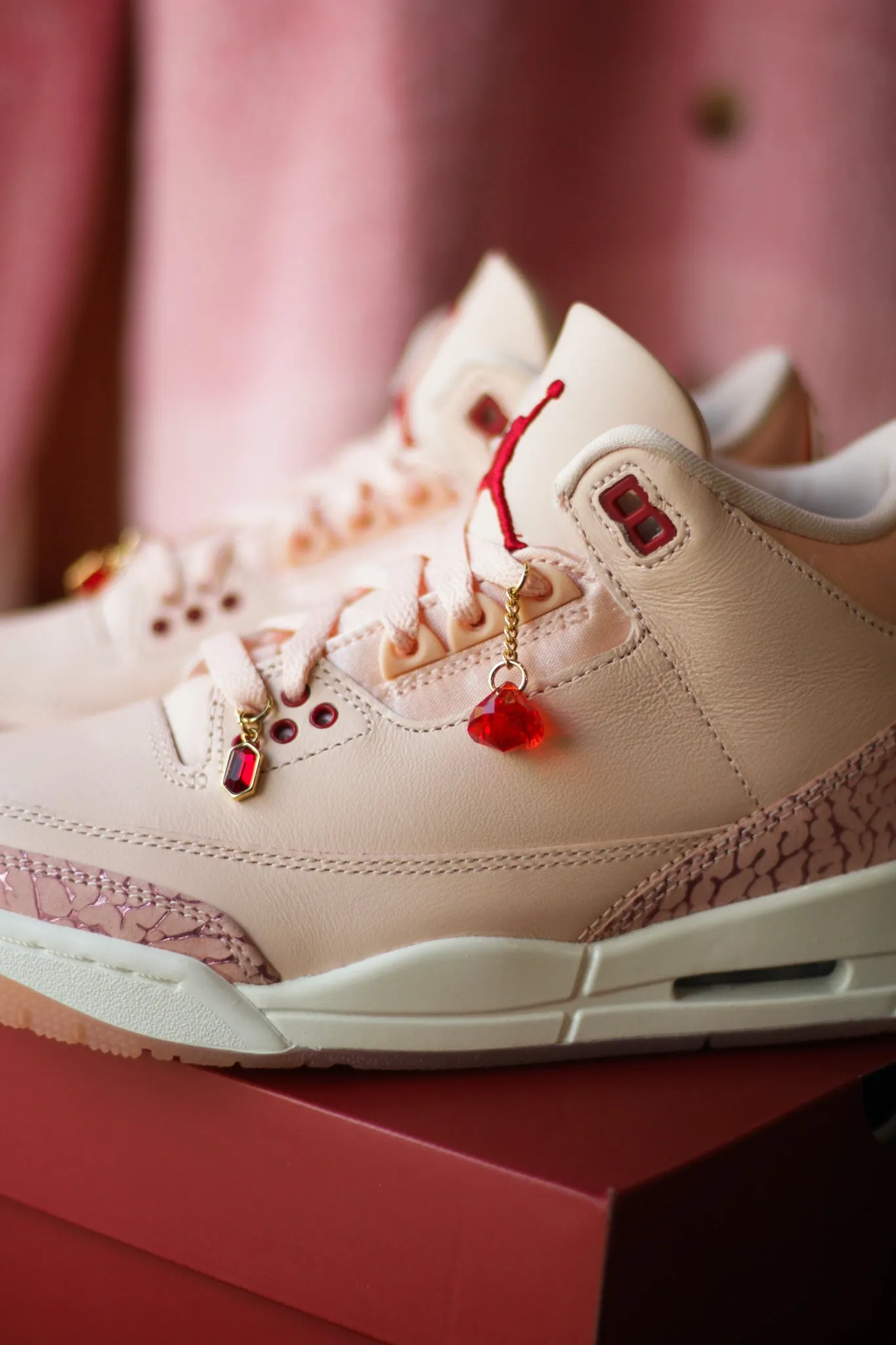 W AIR JORDAN 3 RETRO VDAY "WASHED CORAL"