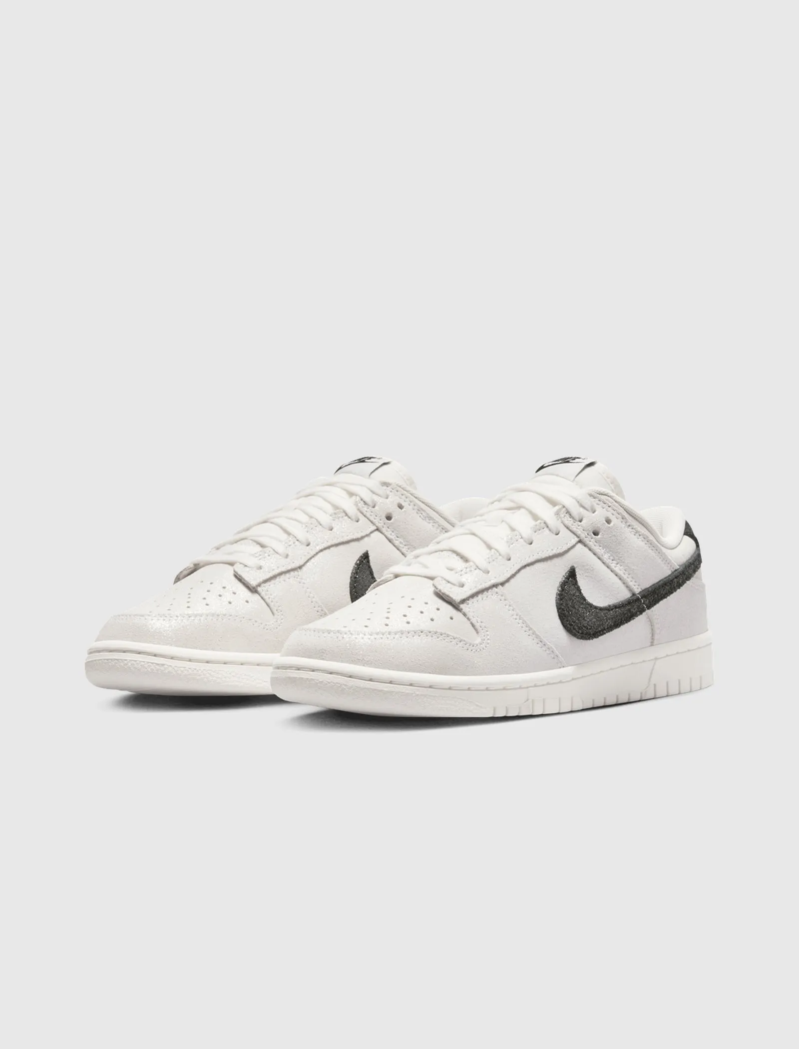 WOMEN'S DUNK LOW "WHITE/BLACK/TEAM RED"